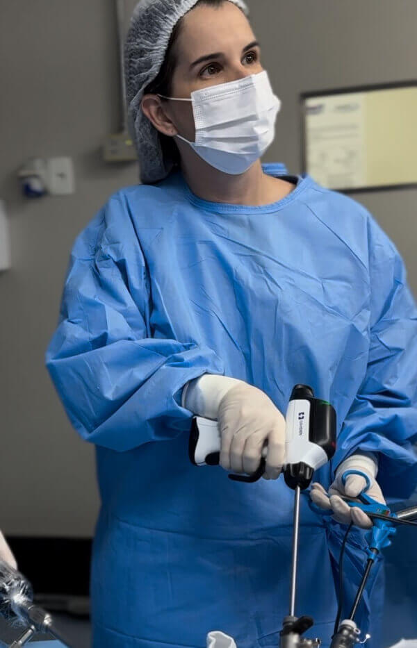 Cirurgia Minimamente Invasiva na Ginecologia: Precisão, Tecnologia e Recuperação Acelerada