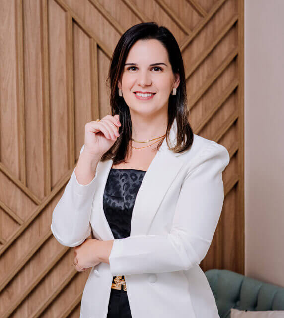 Dra. Sara Arcanjo Lino